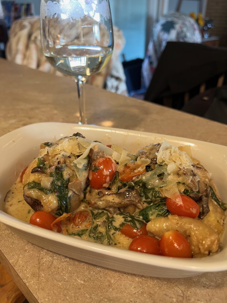 Tuscan Creamy Chicken w/Mushrooms, Spinach and Cherry Tomatoes